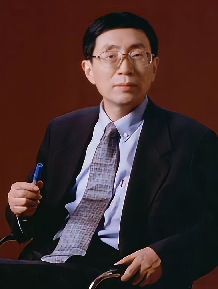 名人网于萍采访      经济学家温元凯教授